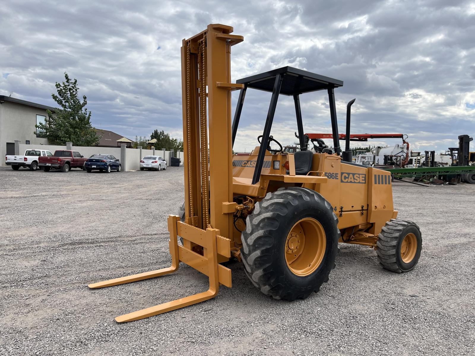 ./imagenes/INVOICE/2019/16607/CASE 586E (4).JPG